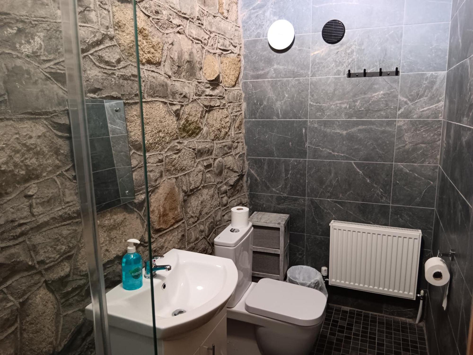 Matty'S Pub - Apartment'S Carlow Dış mekan fotoğraf